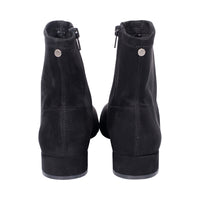Rosie Black Suede F25