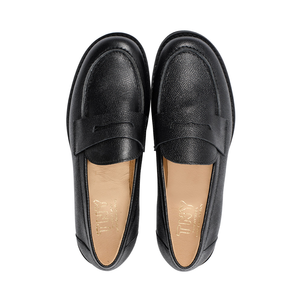 20768 Black Embossed Leather F25