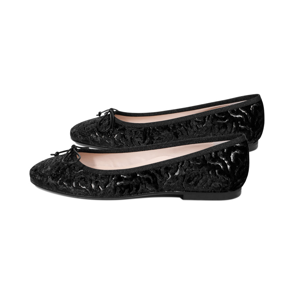 24600-A Black Stamped Velvet F25