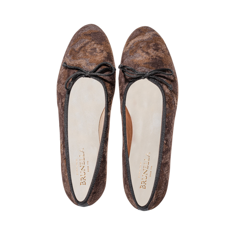 Amethyst Brown Pony F23