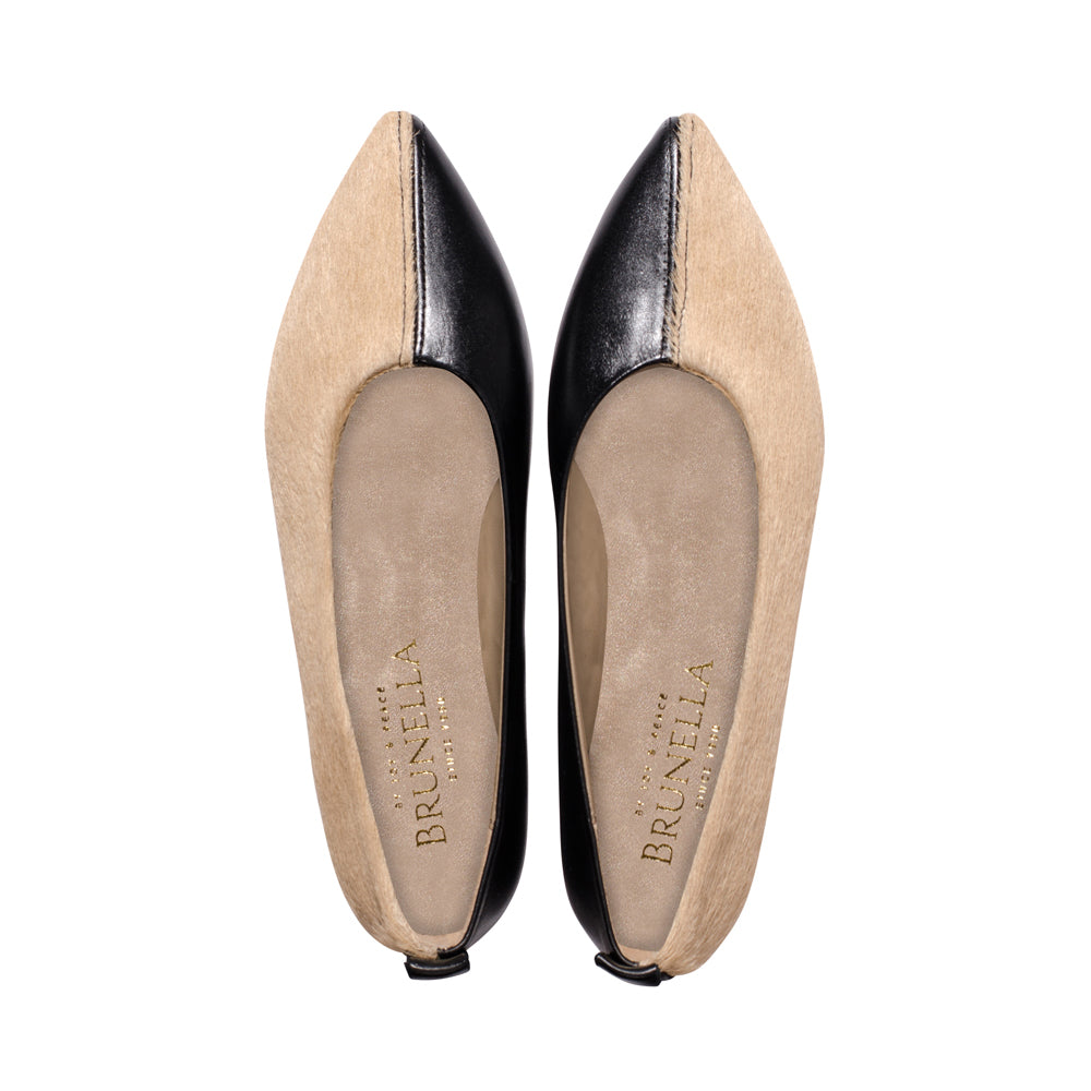 Apatite Cream Pony / Black Leather F23