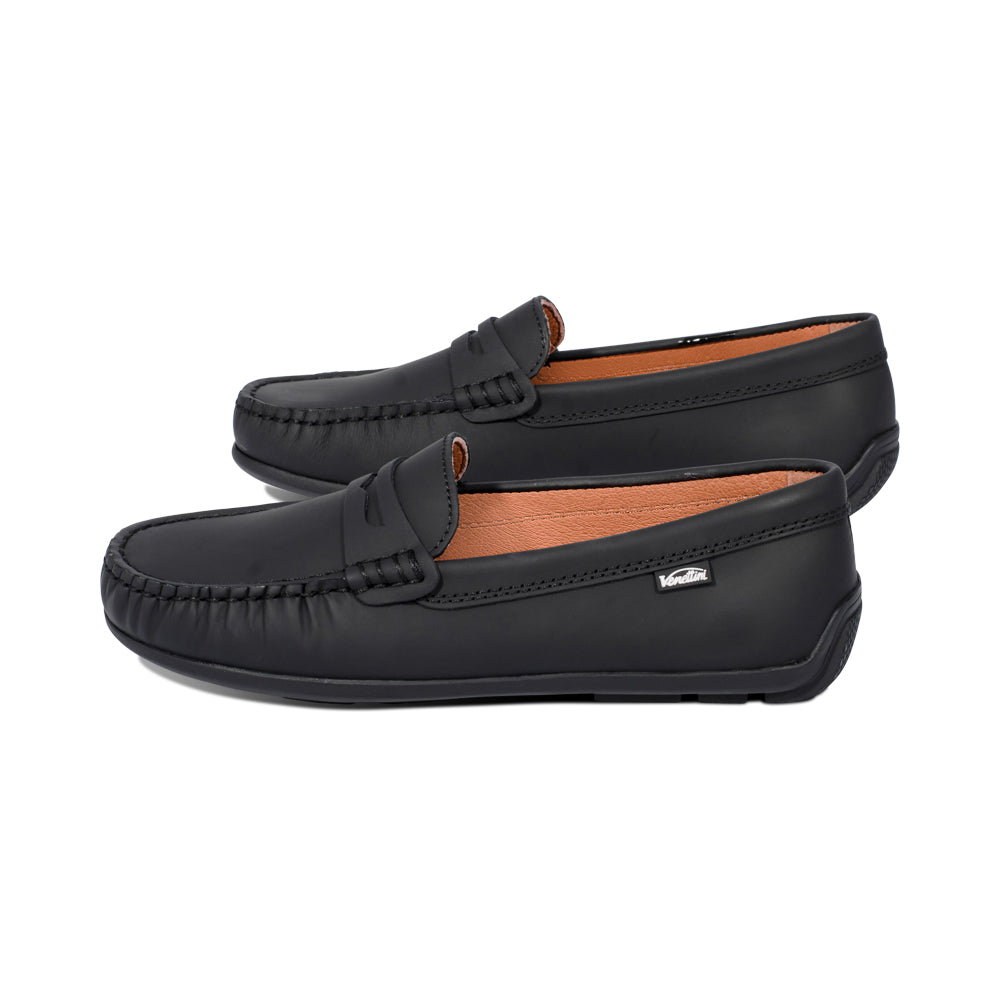 Atlas Black Gum Leather F25