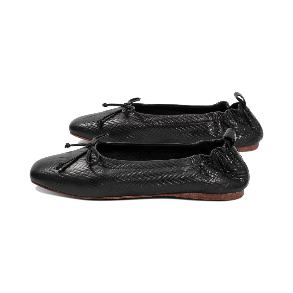 Barney Black Chevron Leather F25