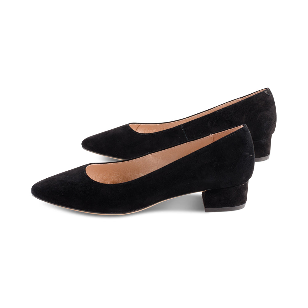 Camila Black Suede F23