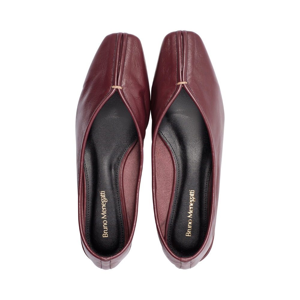 Carina Burgundy Leather F25