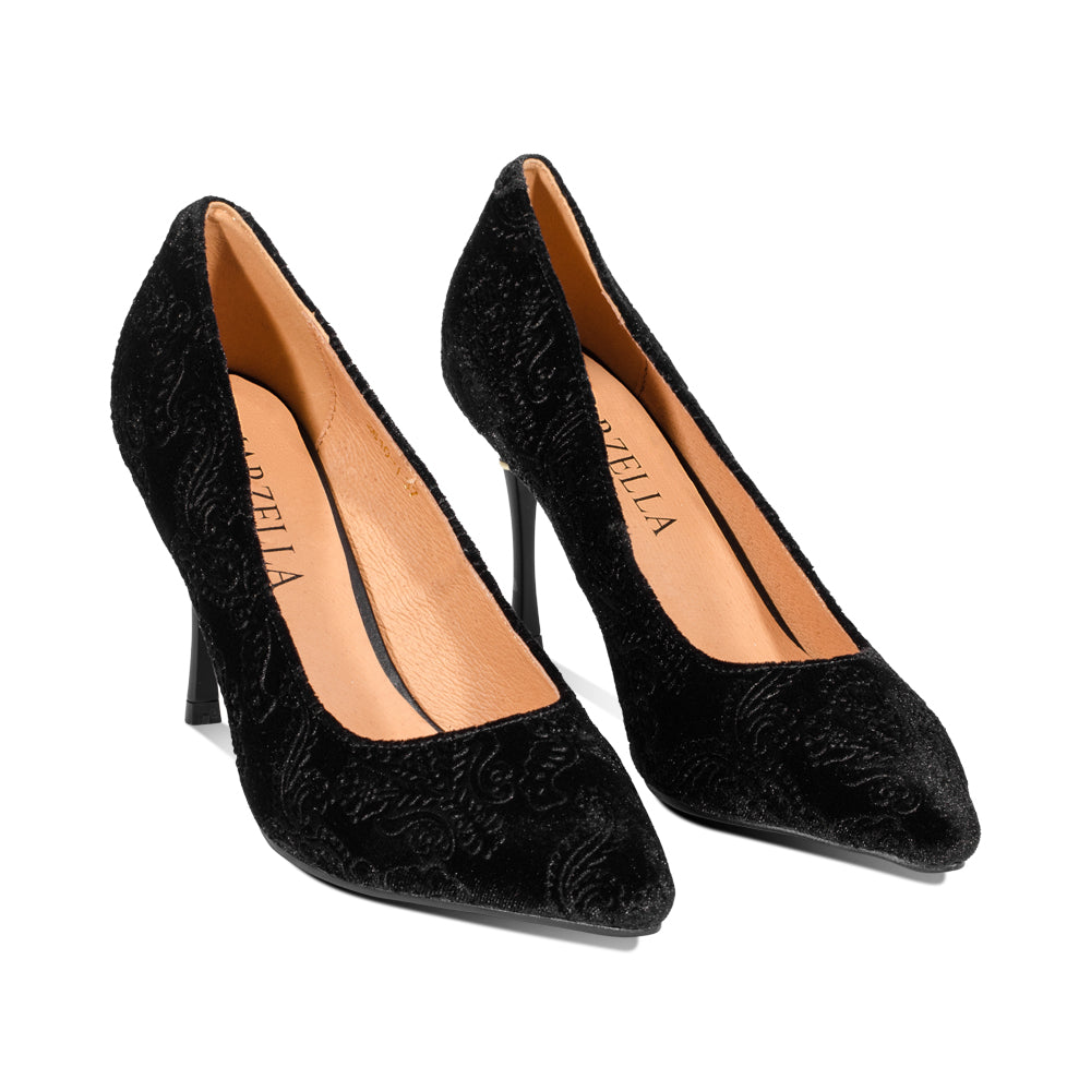 Carnation Black Paisley Velvet F25