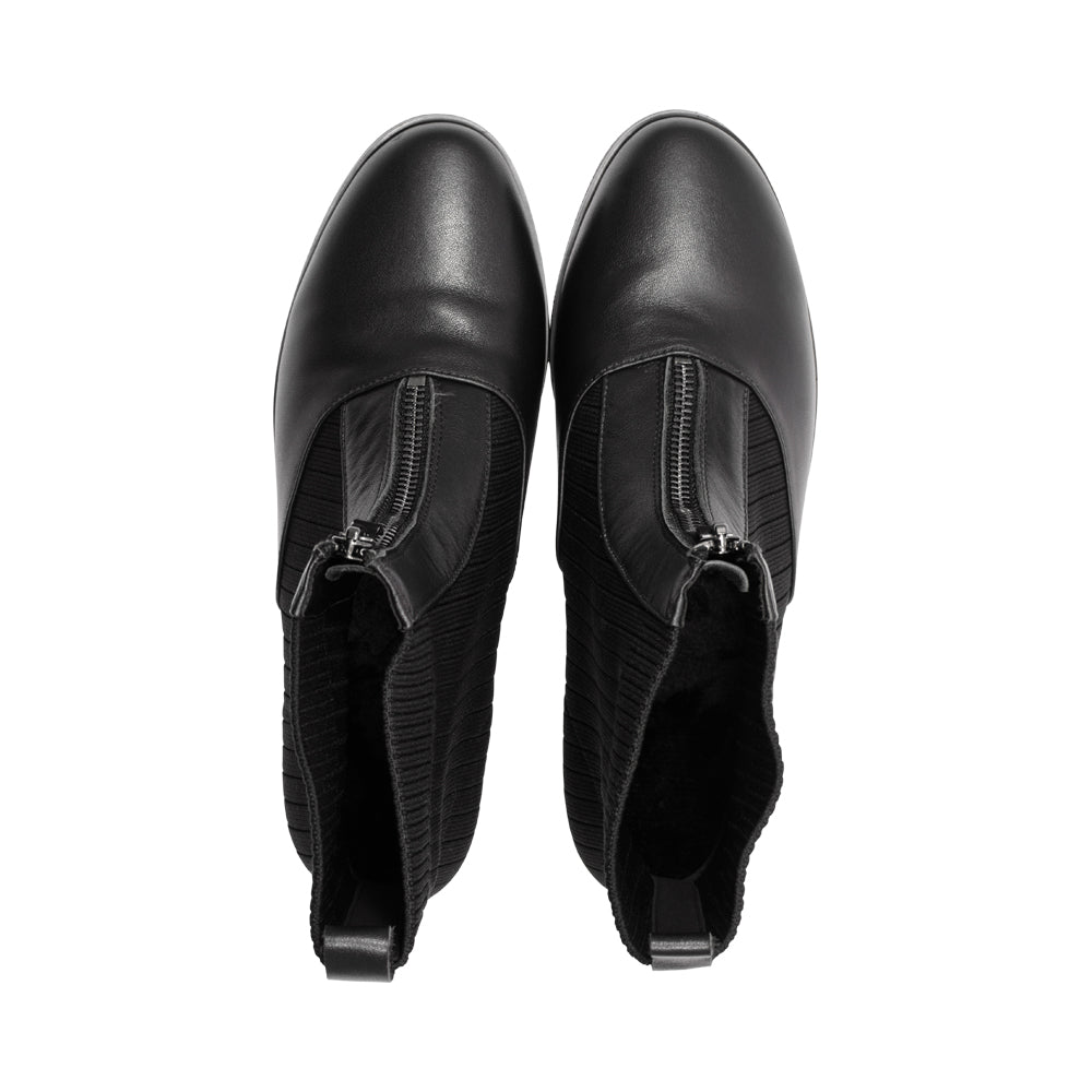 Dove Black Leather F25