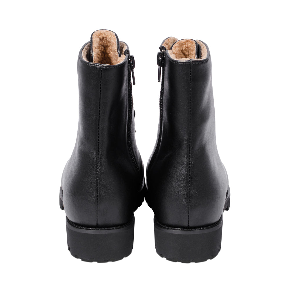 Gannet Black Leather / Natural Fur F25