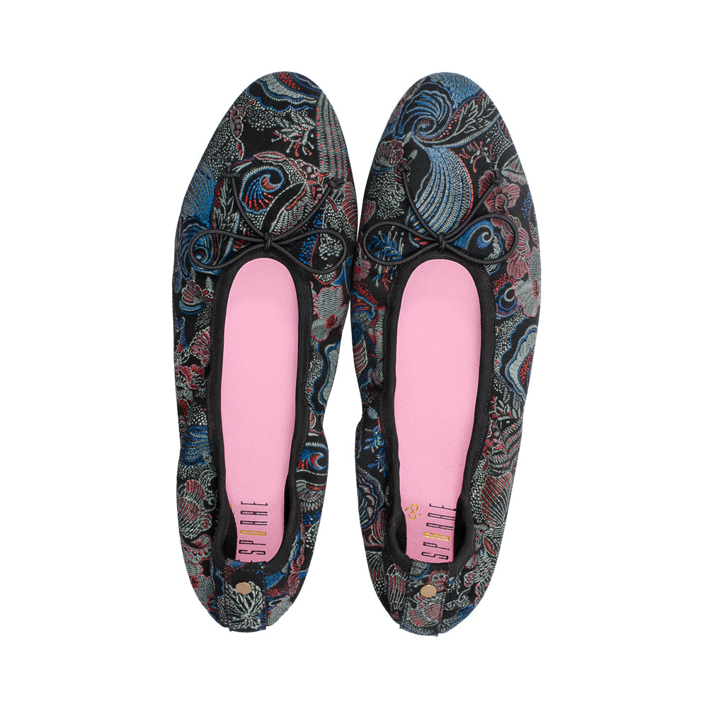 Hilda Black Multi Paisley Leather F25