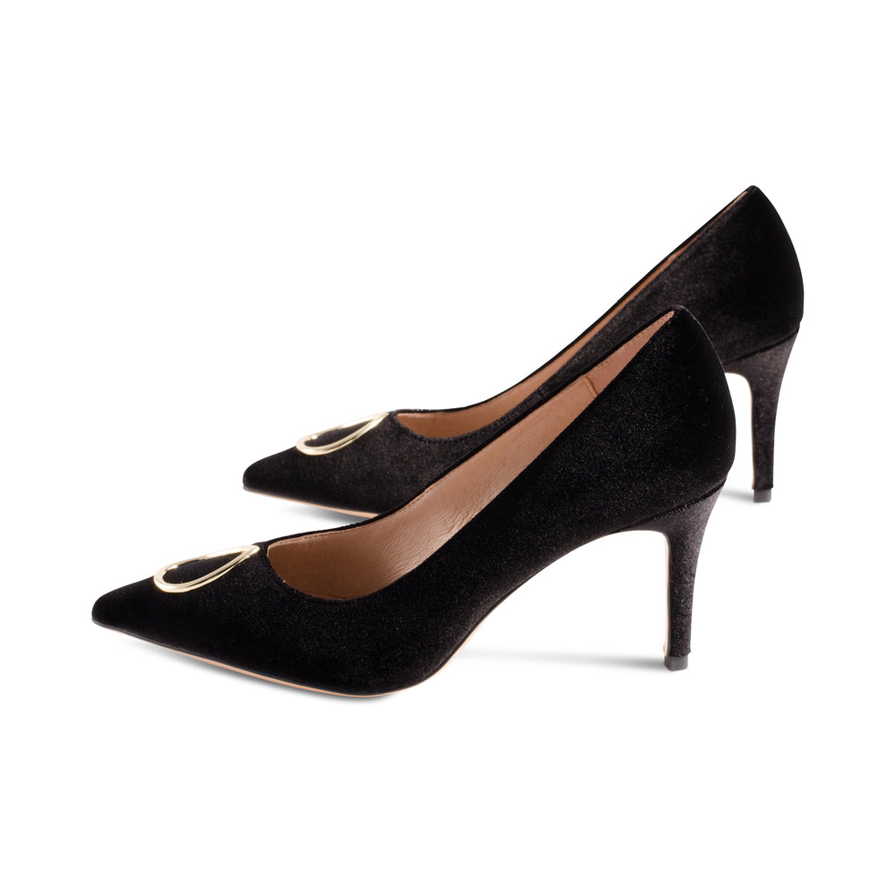 Iris Black Velvet F23