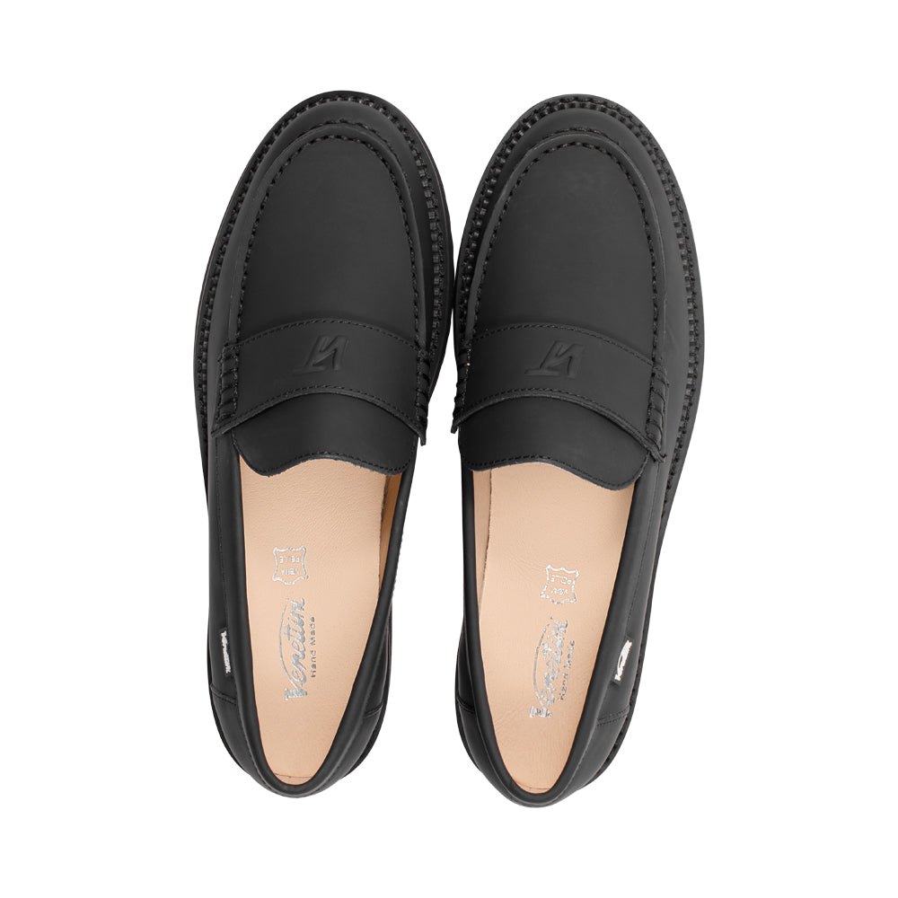 London7 Black Gum Leather F25