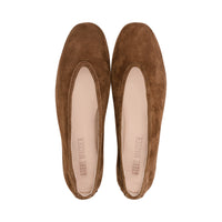 Loni Chestnut Suede F25