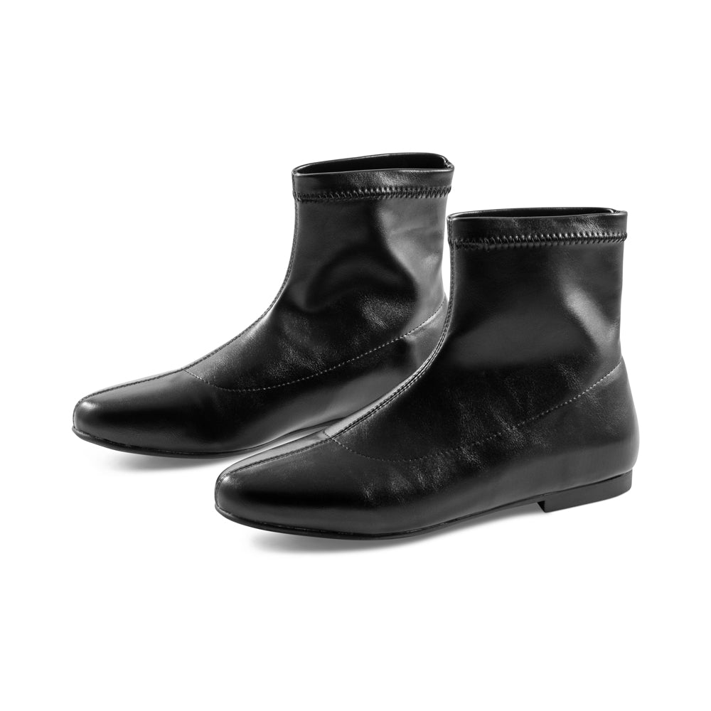 Lotus Black Leather F23