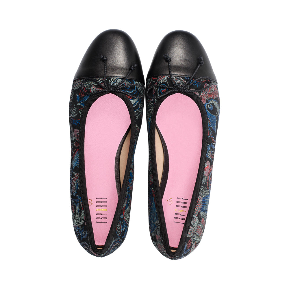 Necca Black Multi Paisley Leather F25