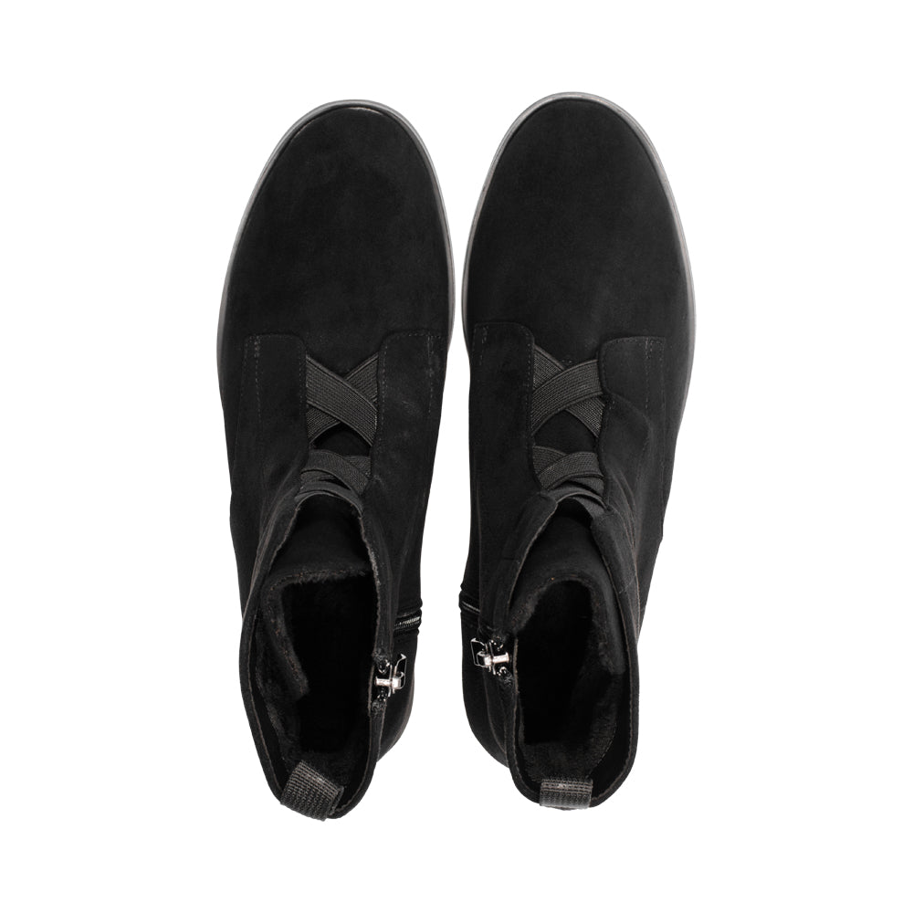 Pansy Black Suede F25