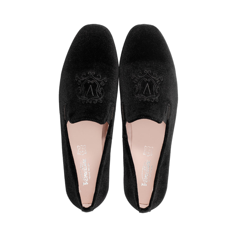 Seline Black Velvet F25