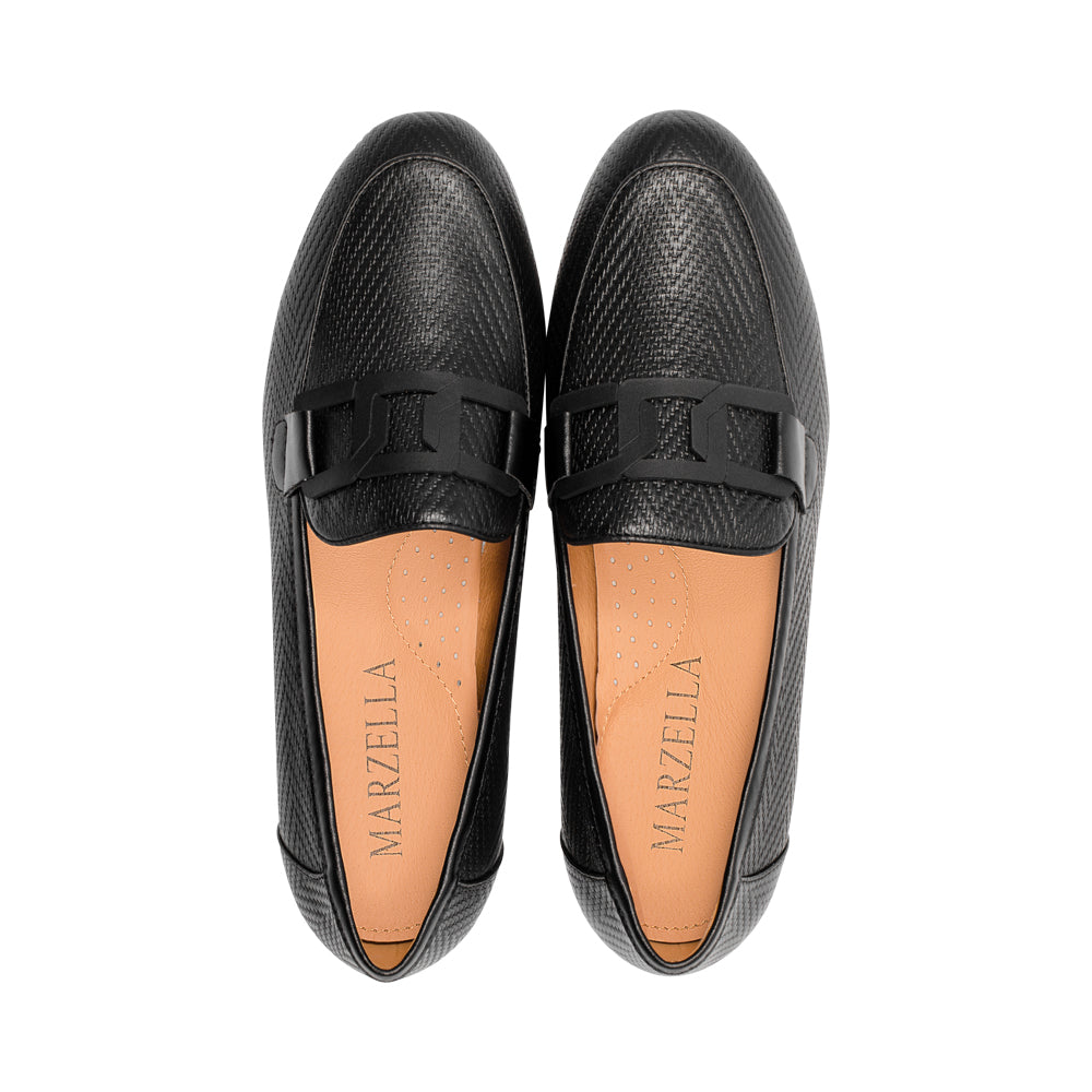 Snowdrop Black Zigzag Leather F25