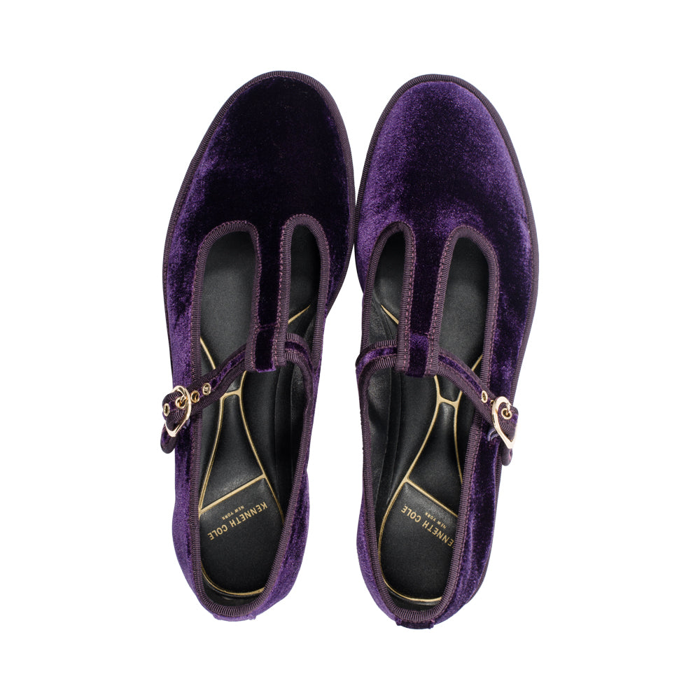 Valeria Plum Velvet F25