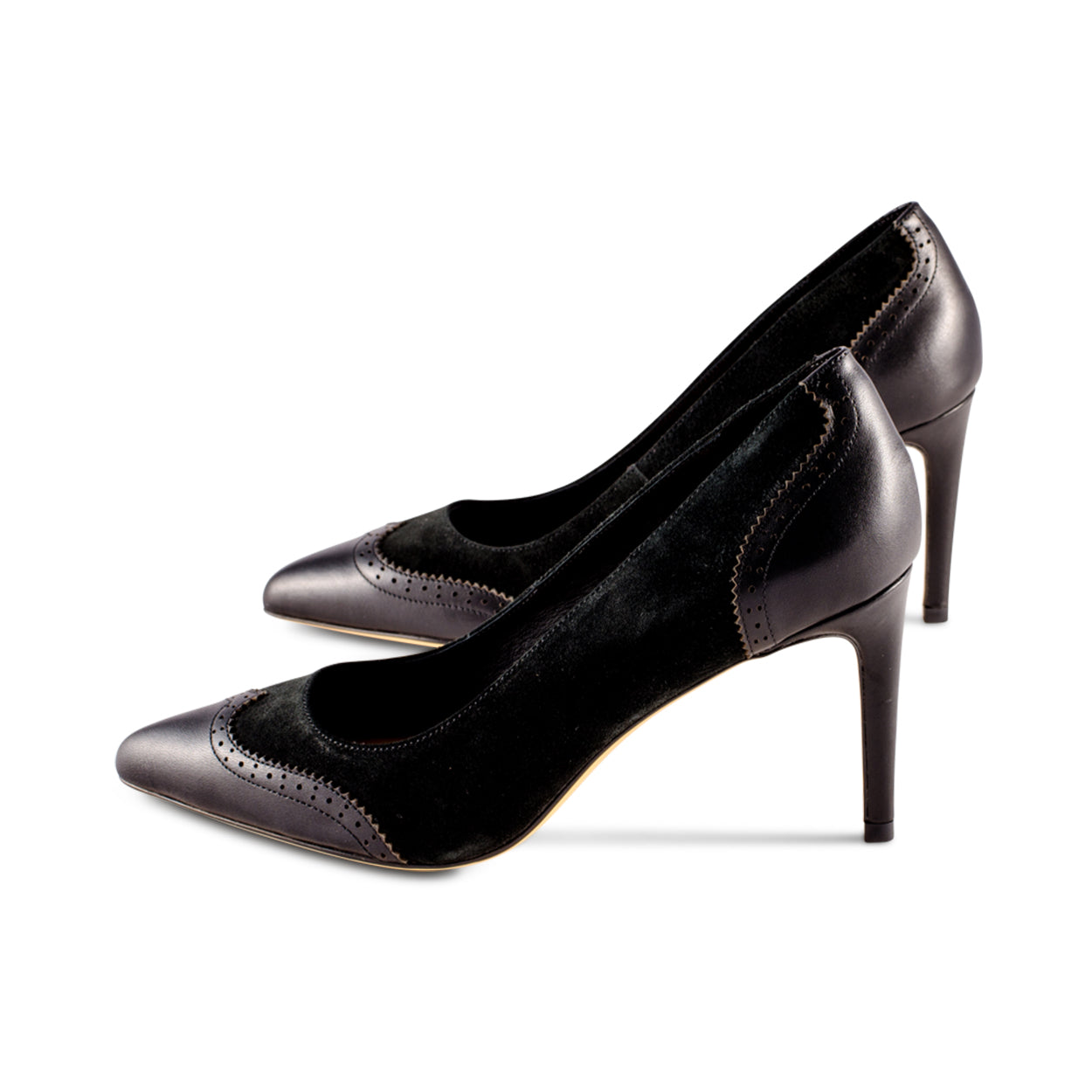 Wing Black Suede / Leather F23