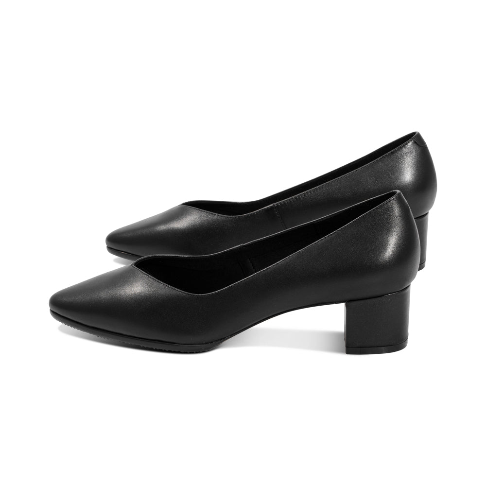 Witty Black Leather F25