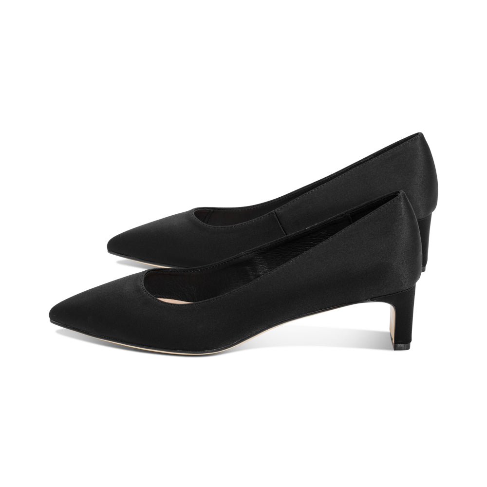 Zaiden Black Fabric F25