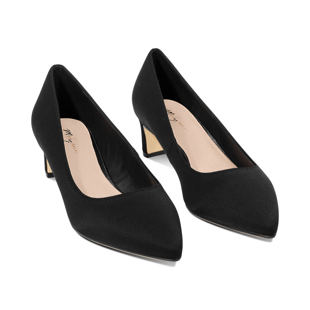 Zaiden Black Fabric F25