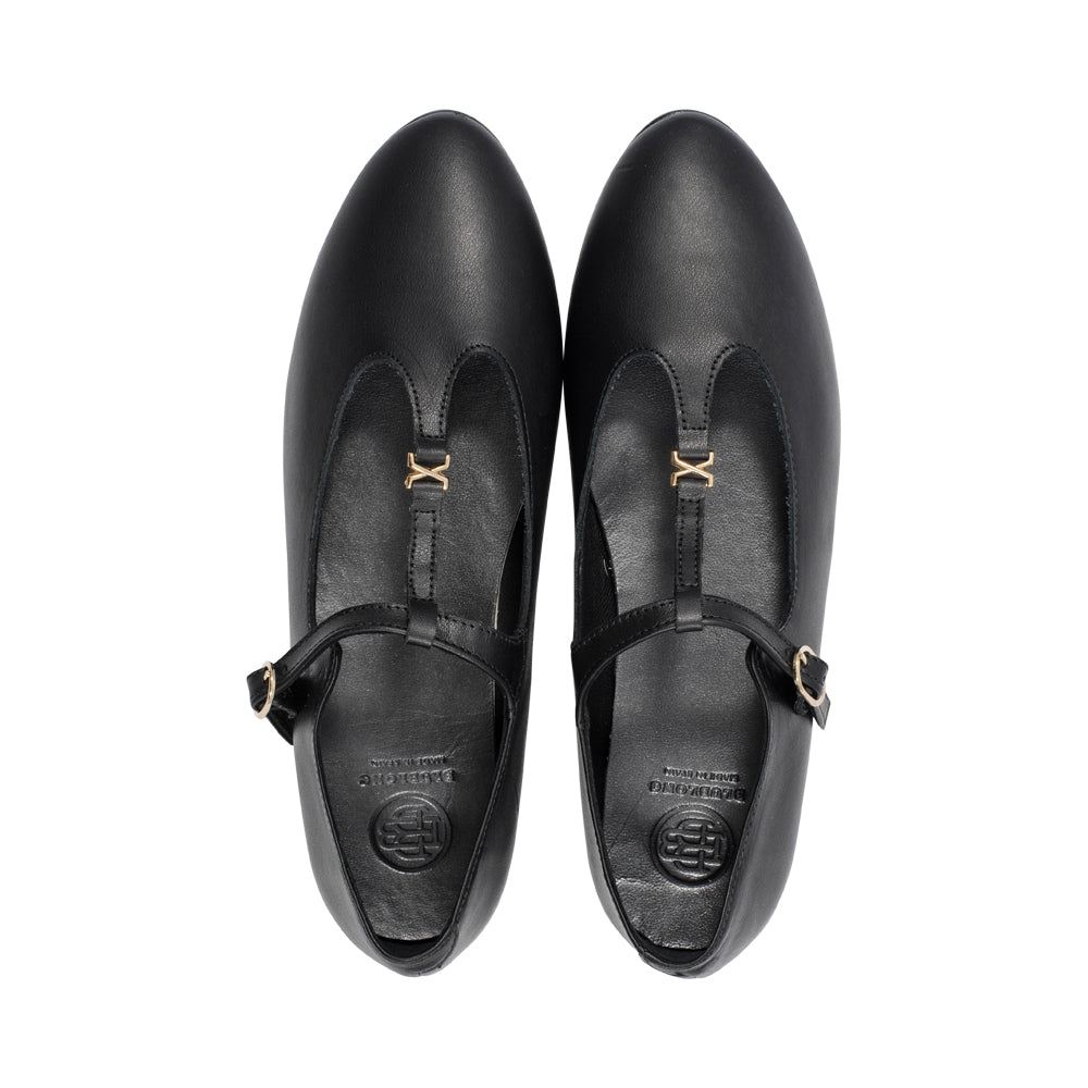 Kimmy Black Leather F25