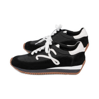 Queen Black / White F25