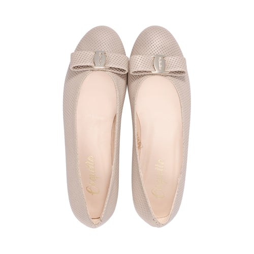 3069 Beige Perforated Leather S25