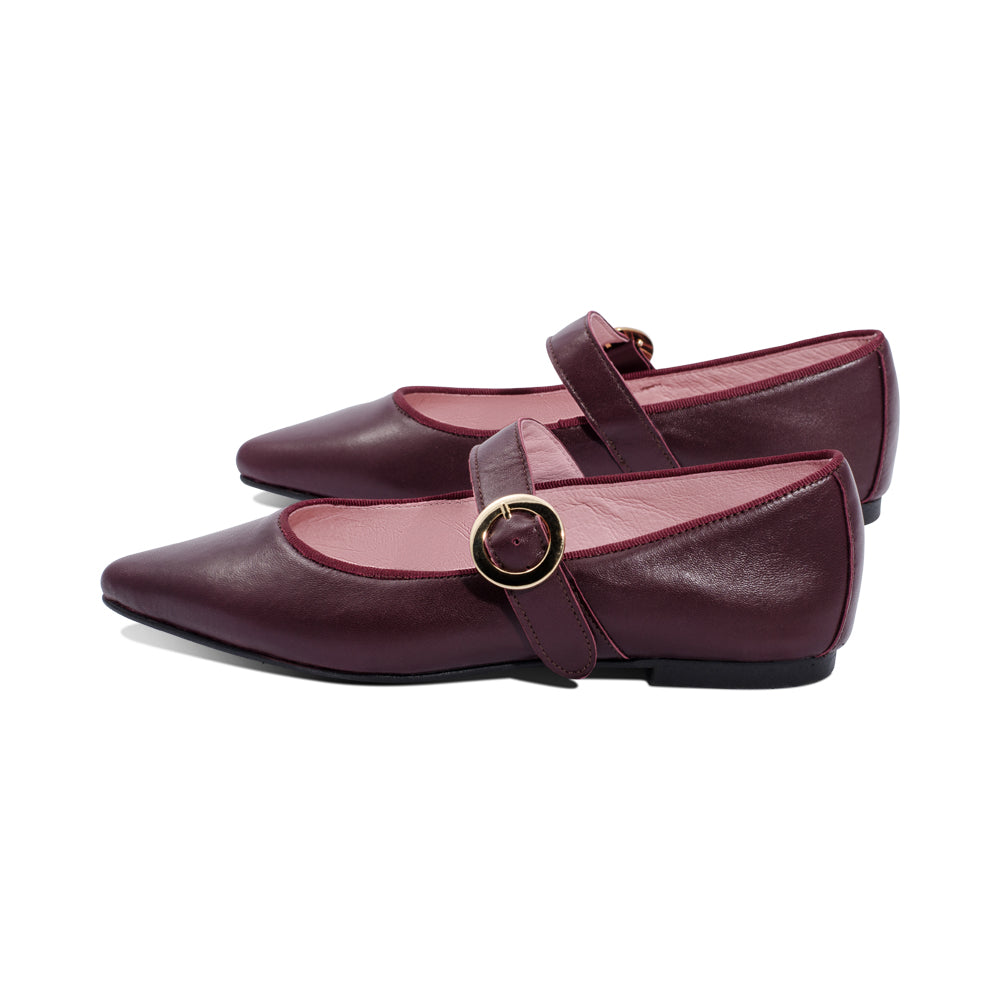 569 Burgundy Leather F25