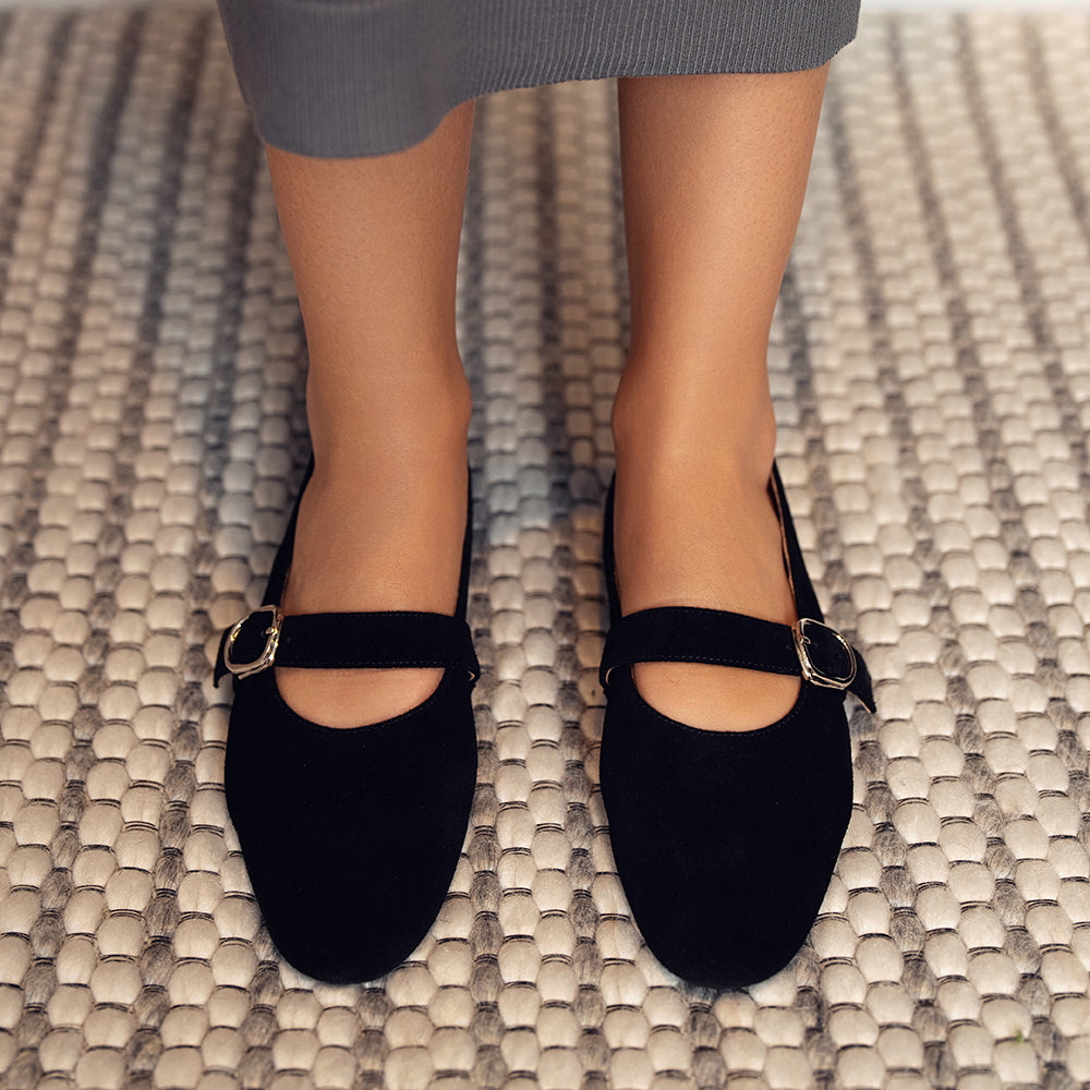 Vittoria Black Suede F26