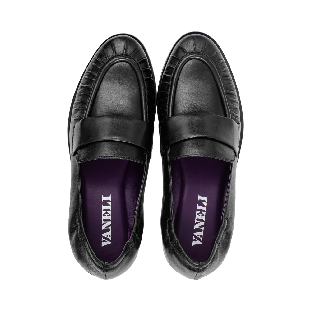 Ailsa Black Grain Leather F26
