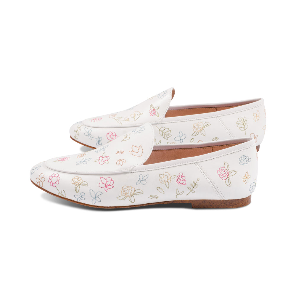 Ava White Embroidered S25