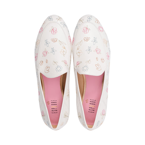 Ava White Embroidered S25