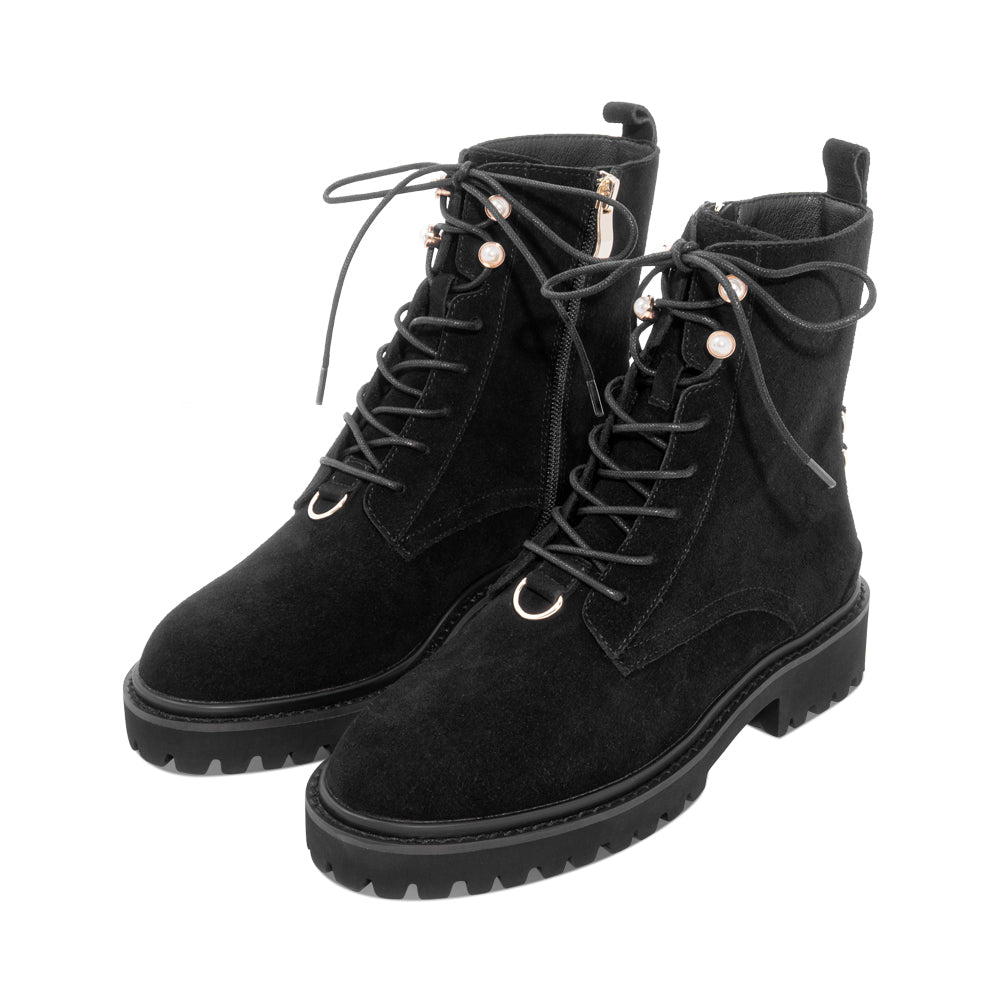 Ay Black Suede F26