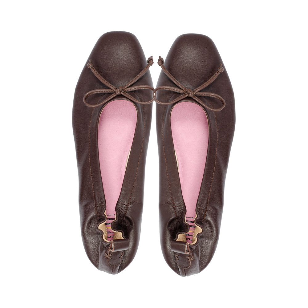 Barney Chocolate Leather F26