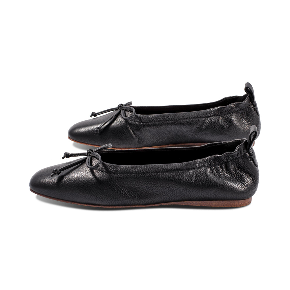 Barney Black Leather S25