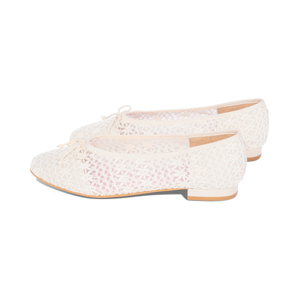 Ben Cream Embroidered Mesh S26