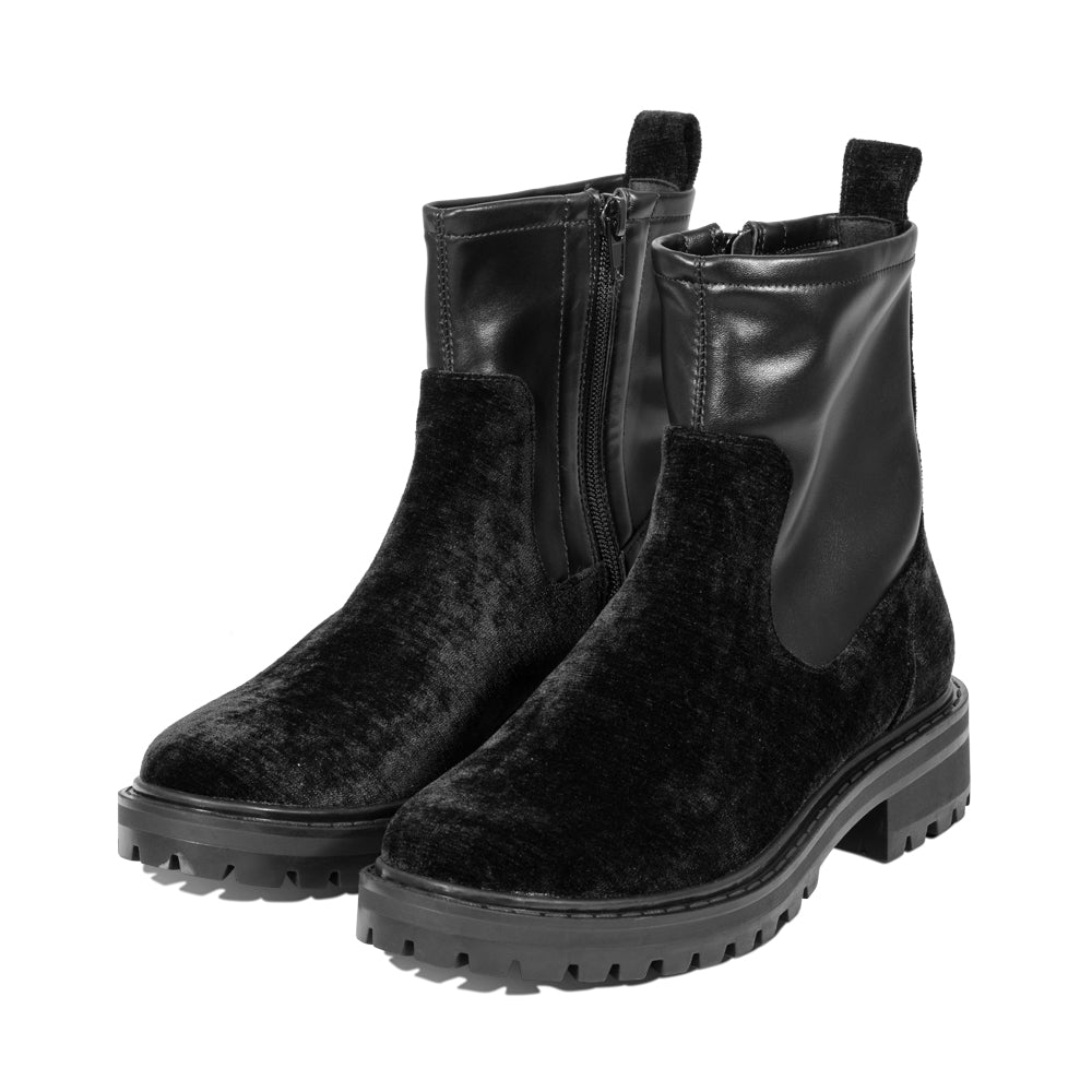 Canary Black Leather / Velvet F25