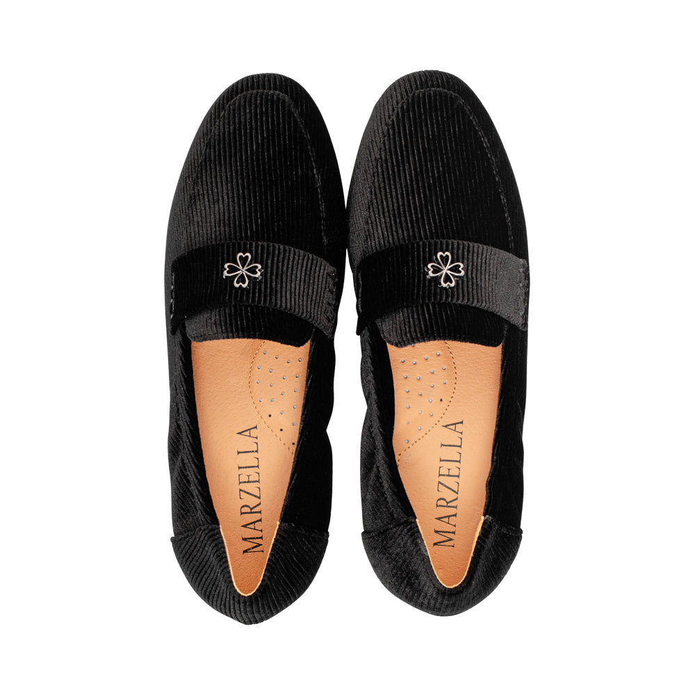 Cassawary Black Corduroy F26