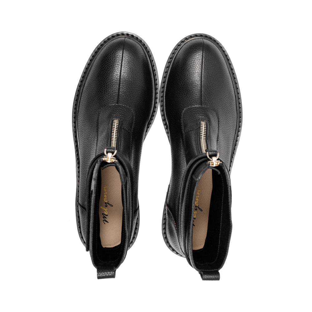 Cee Black Grainy Leather F26