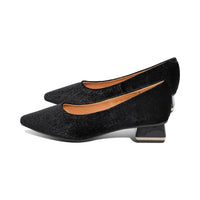 Daffy Black Criss Cross Velvet F25