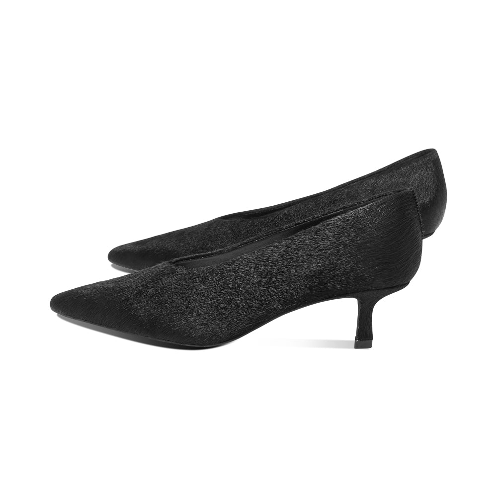 Dais Black Pony F26