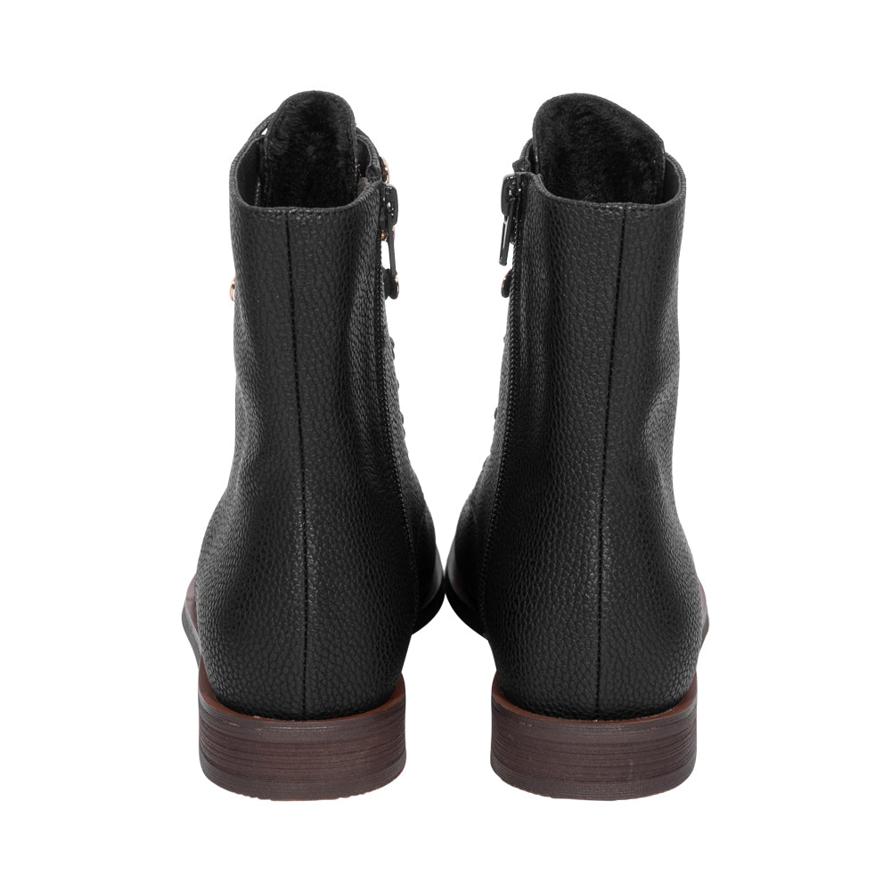 Delia Black Pebble Leather F26
