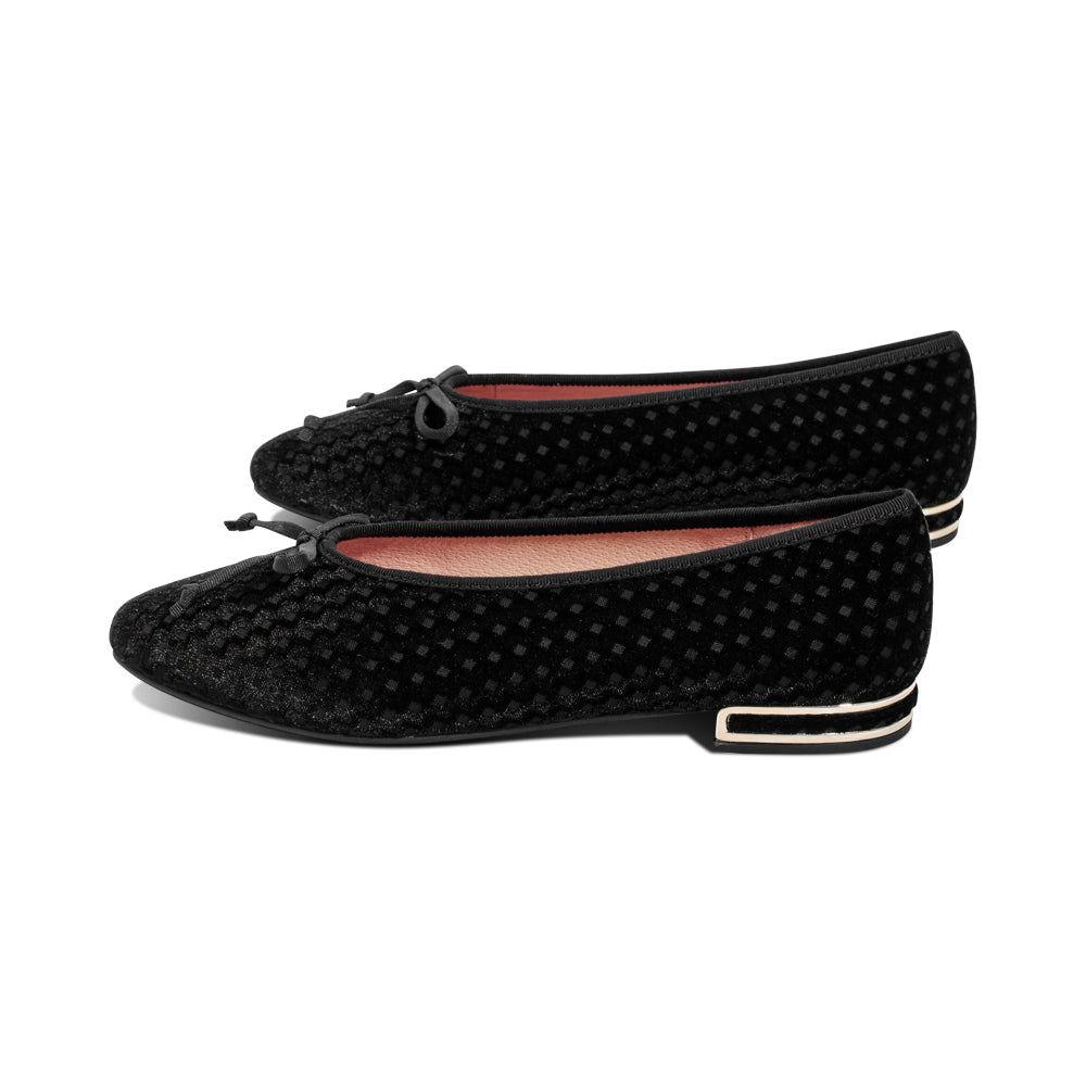 Diana Black Diamond Velvet F25