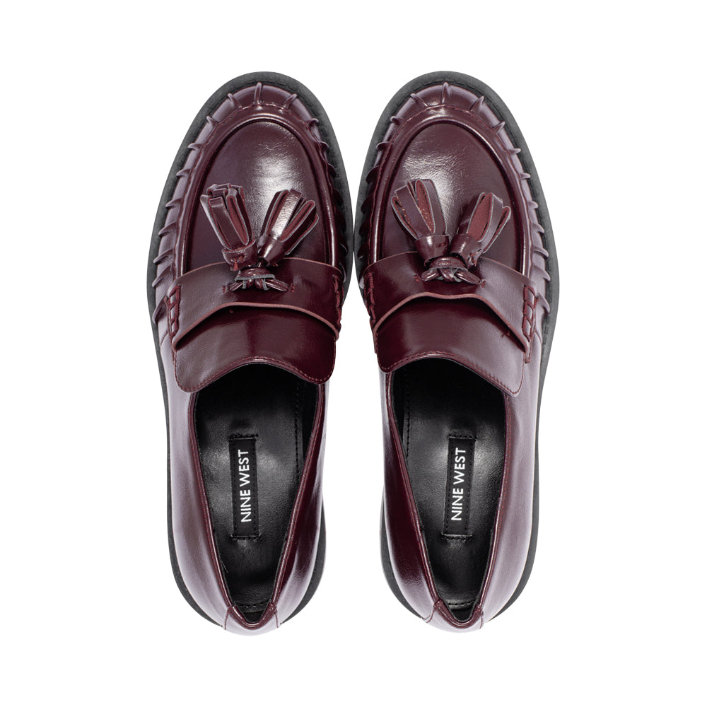 Gillaine Bordeaux Crinkle Patent F26
