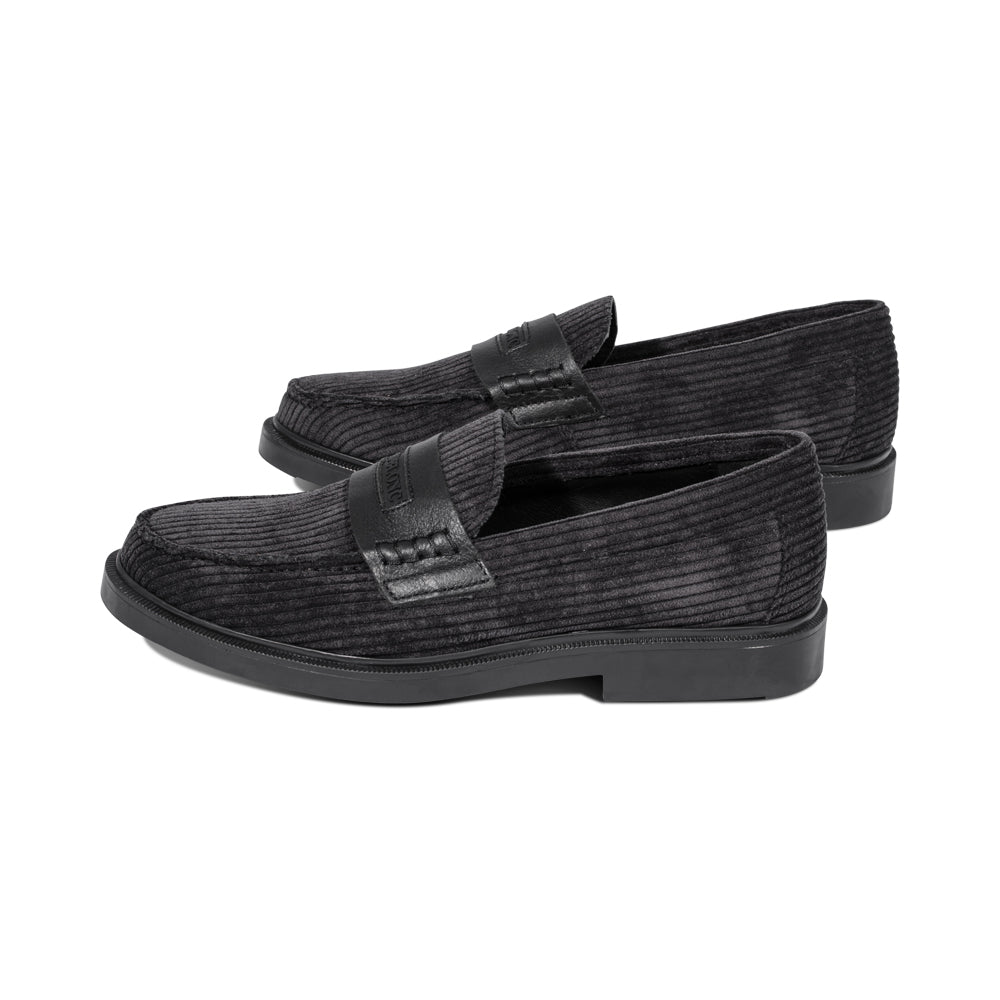 Hulda Black Corduroy F25
