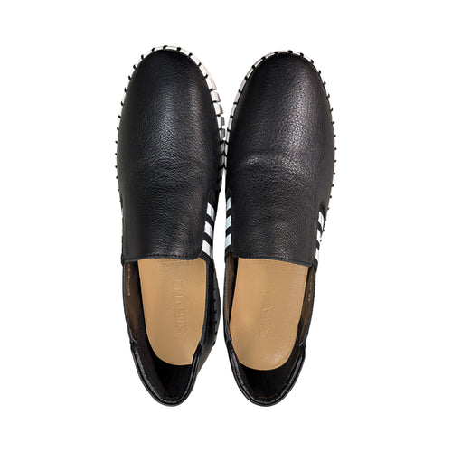 Becca Black Leather S25