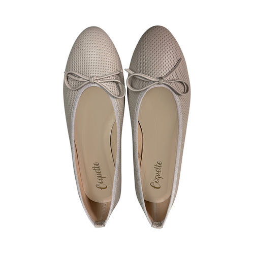 3086 Taupe Perforated Leather S25