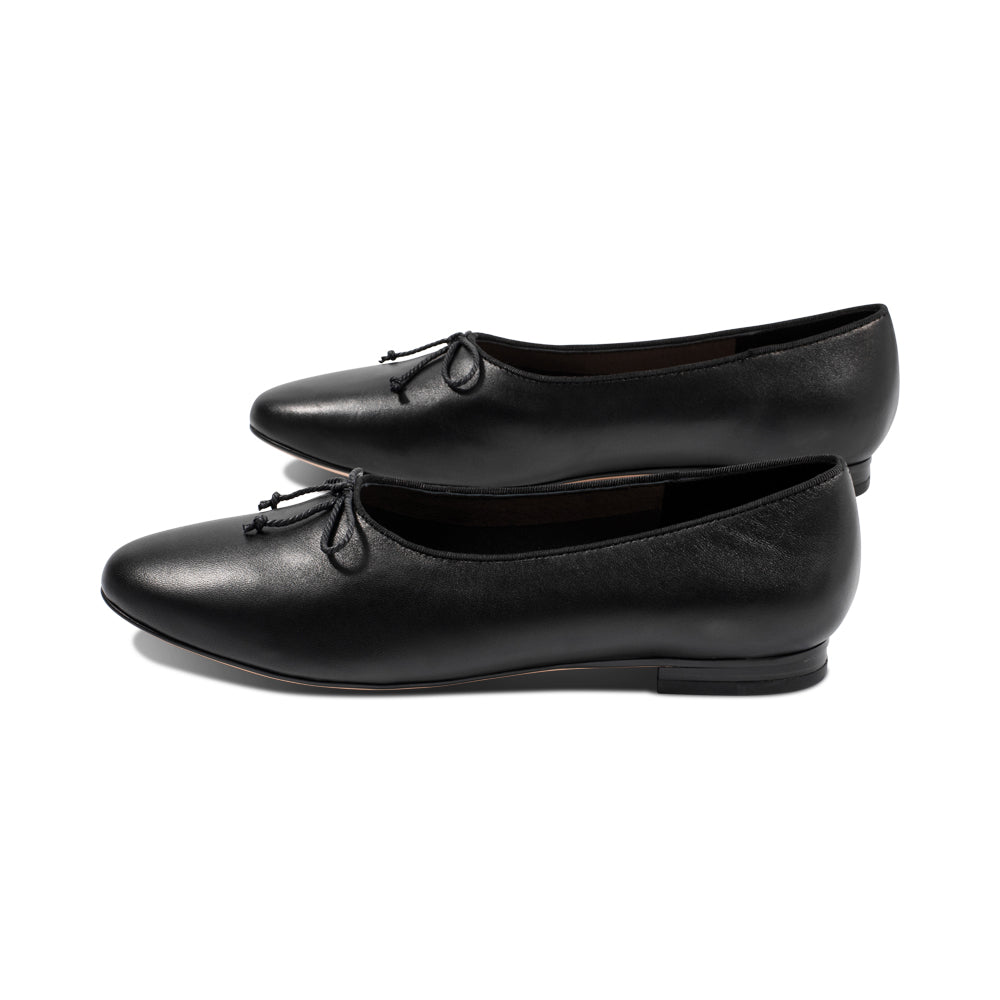 Isabella Black Leather F25